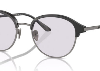 Gli occhiali fotocromatici Giorgio Armani: la nuova tendenza dell’estate 2024